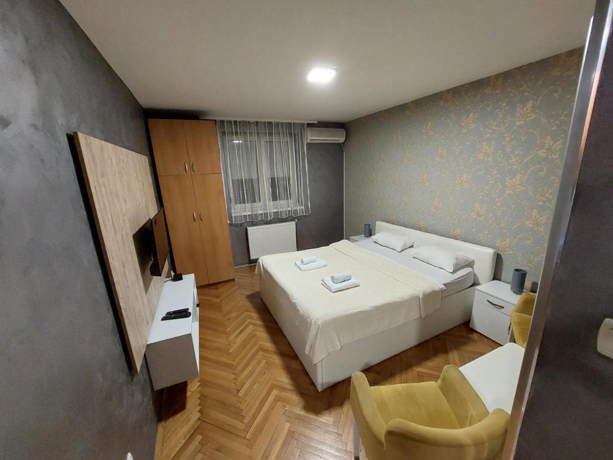 Apartmani Jasmin Нови-Сад Экстерьер фото