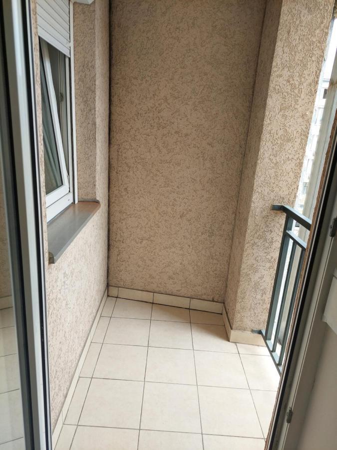 Apartmani Jasmin Нови-Сад Экстерьер фото