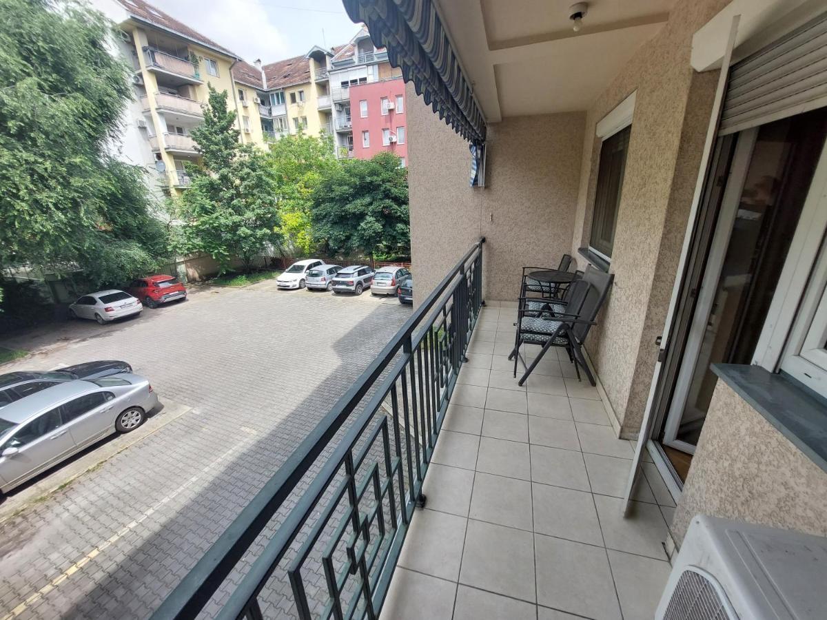 Apartmani Jasmin Нови-Сад Экстерьер фото