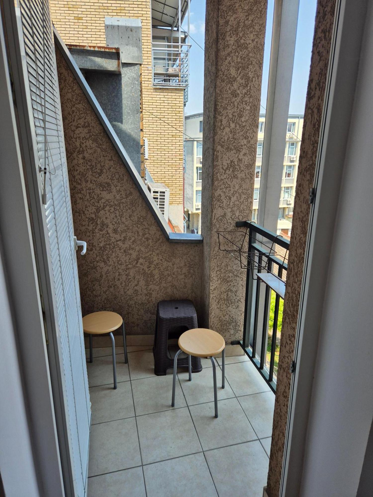 Apartmani Jasmin Нови-Сад Экстерьер фото