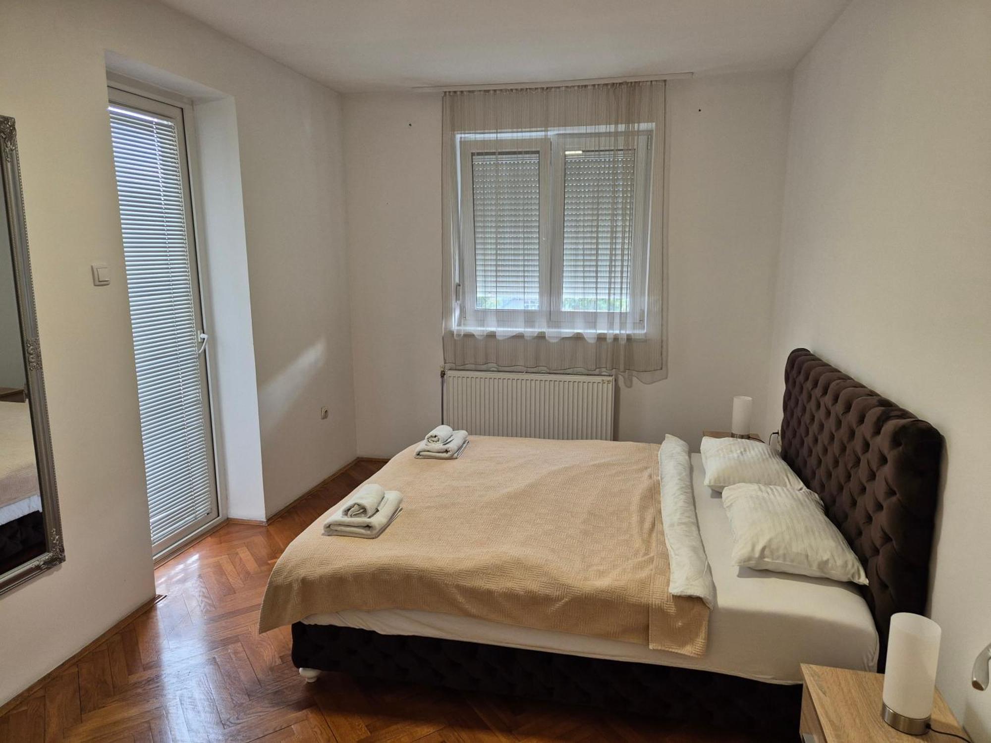 Apartmani Jasmin Нови-Сад Экстерьер фото