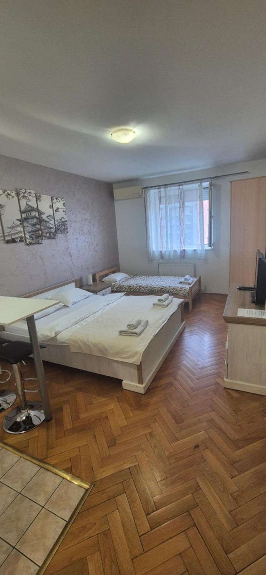 Apartmani Jasmin Нови-Сад Экстерьер фото
